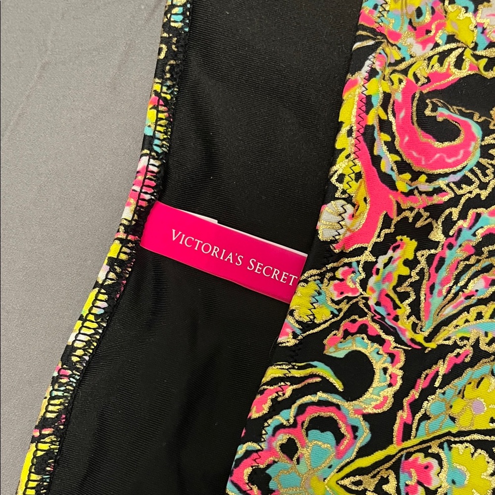 Victoria's Secret Multicolor Patterned Bikini Set - Picture 2 of 10